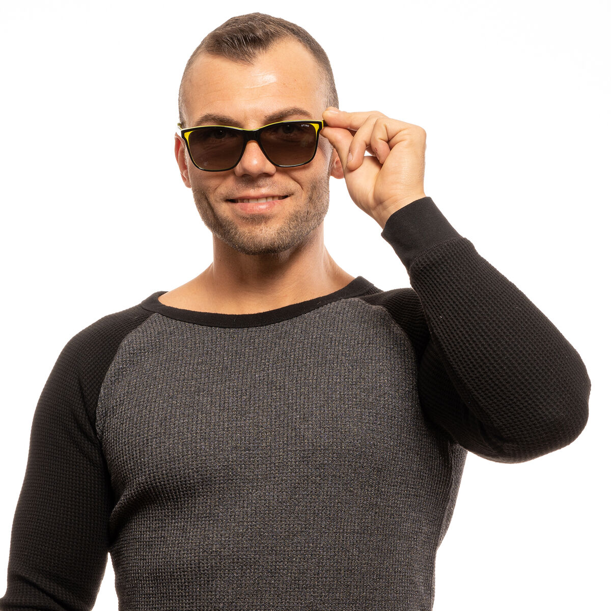Férfi napszemüveg Sting SST133 570B29 Többszínű